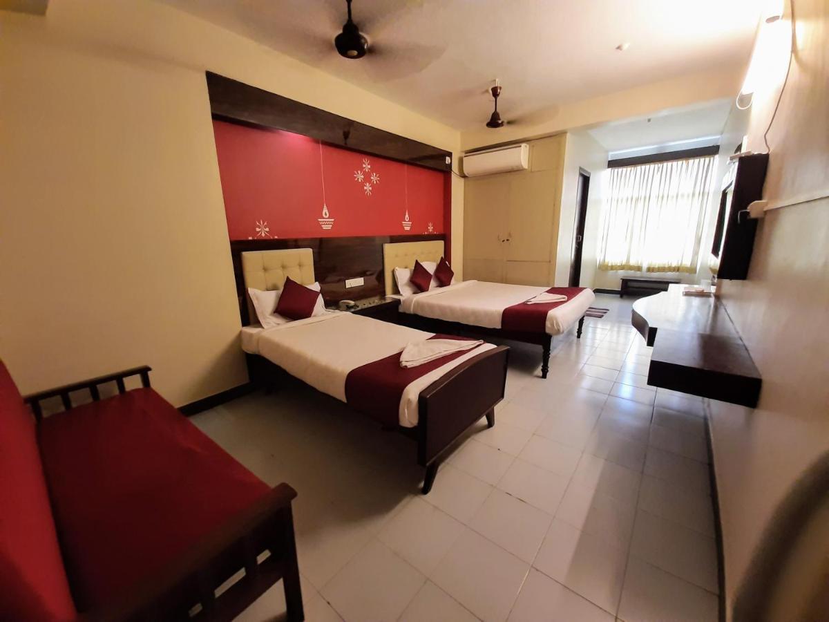 Ravi Krishna Inn 蓬蒂切里 外观 照片